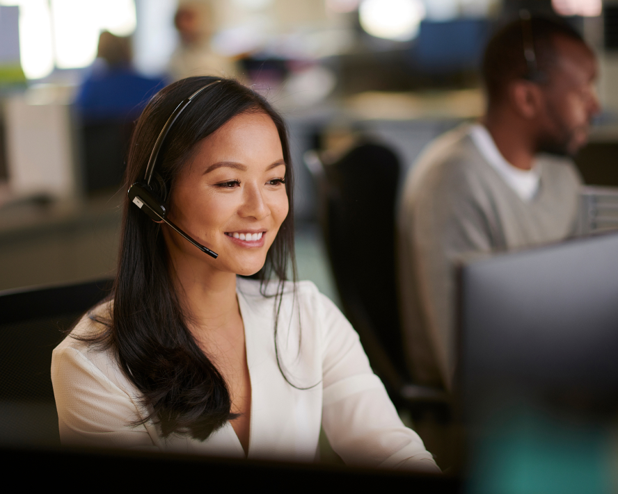 woman in call center